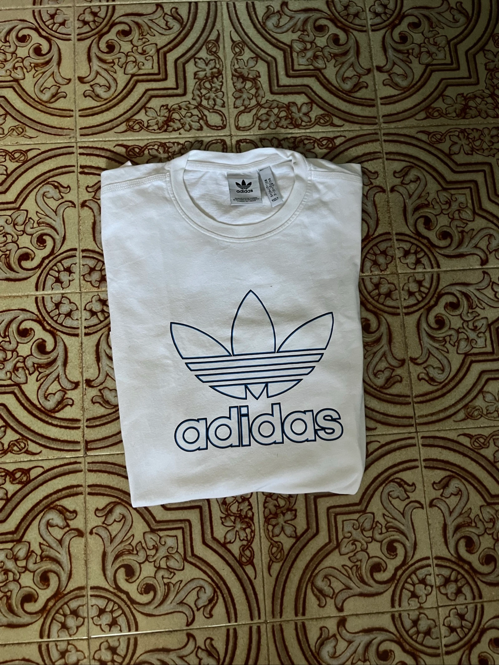 Adidas white shirt blue logo size XS NEW – photo 2